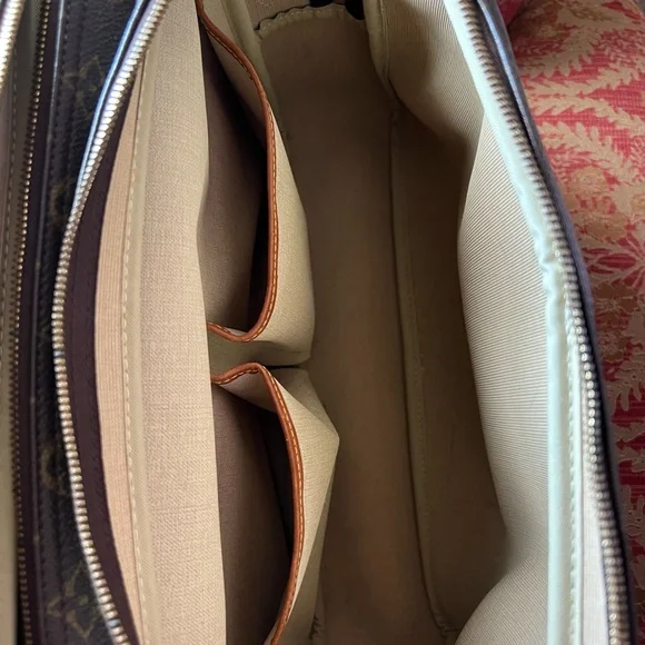 Louis Vuitton Reporter GM Bag - Picture 5 of 13